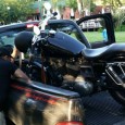Reunión Harley Gualeguaychu 2015 - Segundo día
por primera vez en nuestra historia, nos quedamos sin moto en una reunión… alguna vez tenía que ser y por suerte y muy agradecidos, está la camioneta de Che Mario con Tato que no solo nos llevan al almuerzo, además, esta tarde llevaran a Per y a la moto a la frontera con Uruguay